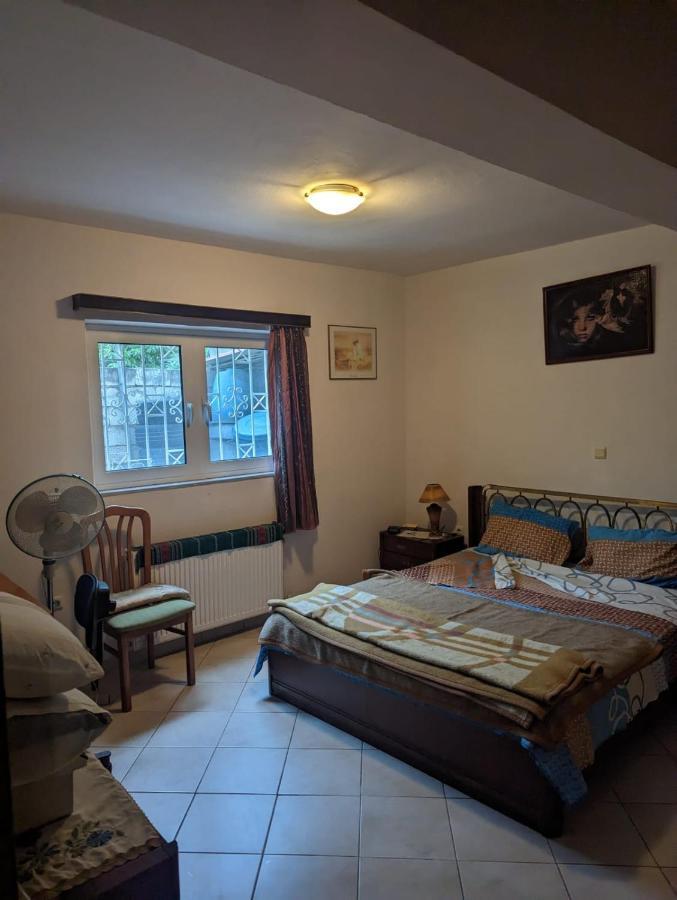 Double Bedroom On A Villa Artemi Extérieur photo